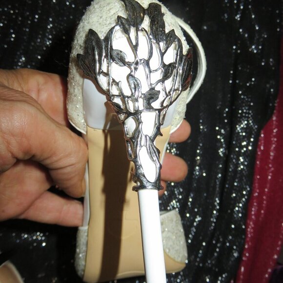 Bigtree Cream Glitter & Silver Metallic Carved Embellished Stiletto Heels 39 8.5 - Picture 8 of 12